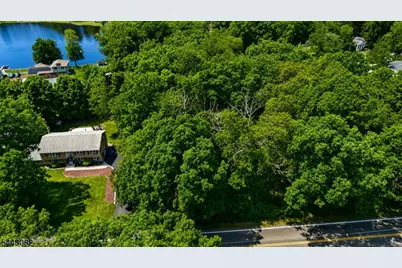 559 Green Pond Rd, Rockaway Township, NJ 07866 - Photo 2