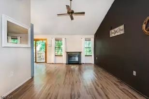 46 Duck Hawk Ct, Allamuchy Township, NJ 07840 - Photo 4