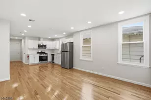 43 Wolf Pl, Hillside, NJ 07205 - Photo 4