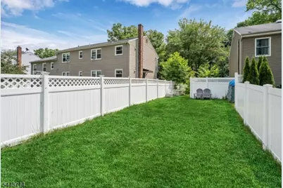 69 Prospect St, Paramus, NJ 07652 - Photo 14