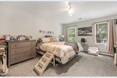 69 Prospect St, Paramus, NJ 07652 - Photo 8
