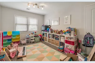 69 Prospect St, Paramus, NJ 07652 - Photo 10