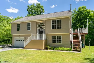 220 Wawayanda Rd, Vernon Twp., NJ 07422 - Photo 4
