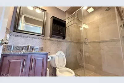 35 Orchard St, Elmwood Park, NJ 07407 - Photo 12
