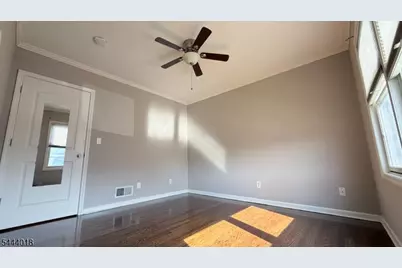 35 Orchard St, Elmwood Park, NJ 07407 - Photo 6