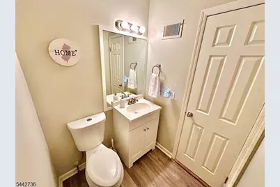 8 Plum Court, Raritan Township, NJ 08822 - Photo 6