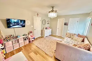 8 Plum Ct, Raritan Township, NJ 08822 - Photo 14