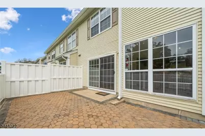 32 Cabot Way, Franklin Township, NJ 08823 - Photo 16