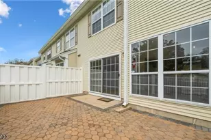 32 Cabot Way, Franklin Township, NJ 08823 - Photo 16