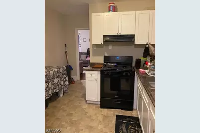 77 Wagner Pl, Irvington, NJ 07111 - Photo 14