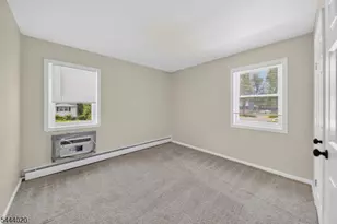 42-8 Woodedge Ave, Edison Twp., NJ 08817 - Photo 14