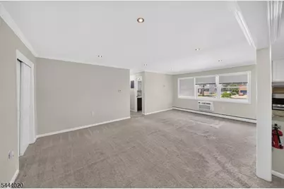 42-8 Woodedge Ave #8, Edison Twp., NJ 08817 - Photo 8