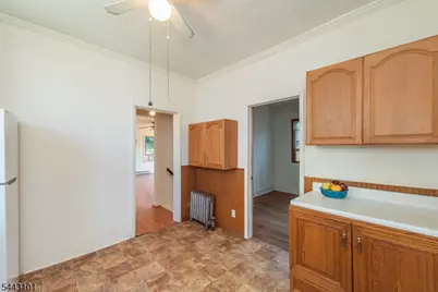 33 Butler St, Clifton, NJ 07011 - Photo 8