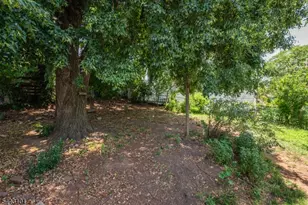33 Butler St, Clifton, NJ 07011 - Photo 16