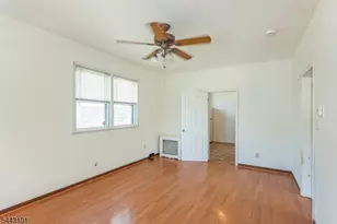33 Butler St, Clifton, NJ 07011 - Photo 4