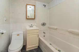 33 Butler St, Clifton, NJ 07011 - Photo 10
