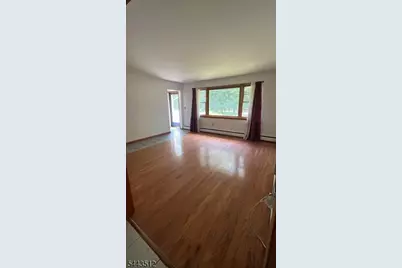 74 Roosevelt St, Pequannock Township, NJ 07440 - Photo 2