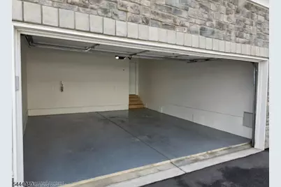 27 Wisteria Ct, Monroe Township, NJ 08831 - Photo 14