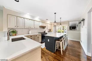 101 S Branch Dr, Readington, NJ 08889 - Photo 18