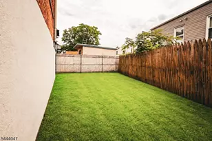 48 Salem St, Newark, NJ 07106 - Photo 32