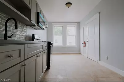 48 Salem St, Newark, NJ 07106 - Photo 6