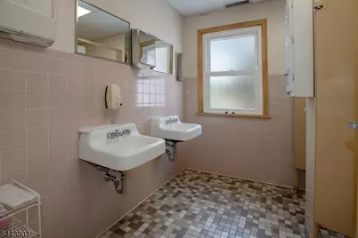 18 Church St Rm226, Newton, NJ 07860 - Photo 6