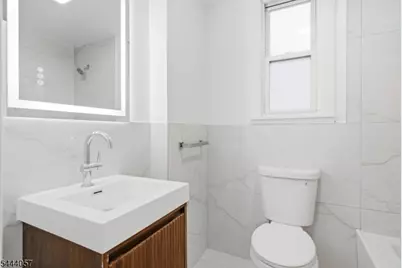 19 Komorn St, Newark, NJ 07105 - Photo 18