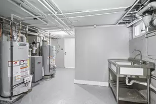 19 Komorn St, Newark, NJ 07105 - Photo 30