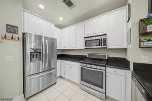 7319 Coventry Ct, Riverdale, NJ 07457 - Photo 2