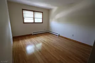 34 Hilton St, Belleville, NJ 07109 - Photo 4