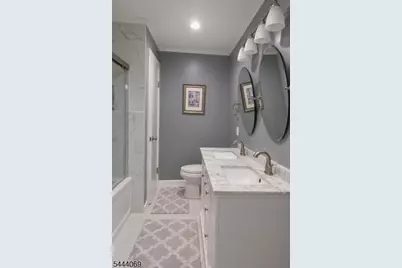 7 Jefferson Ave, Millburn, NJ 07078 - Photo 8