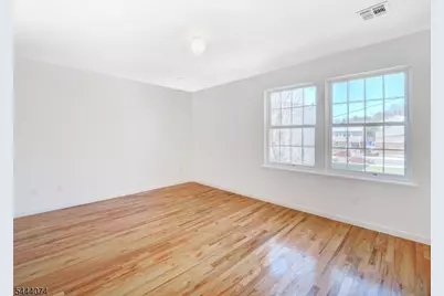 627 Hunterdon St, Newark, NJ 07108 - Photo 14