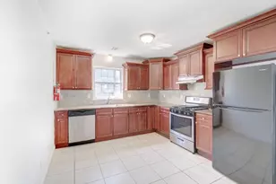 627 Hunterdon St, Newark, NJ 07108 - Photo 6