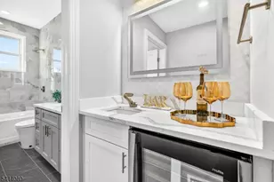 1395A Washington Valley Rd, Bridgewater, NJ 08807 - Photo 12