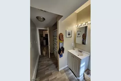 111 Park Ave, Newark, NJ 07104 - Photo 8
