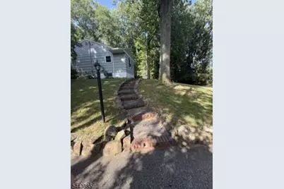 383 Emerson Ln, Berkeley Heights Township, NJ 07922 - Photo 8