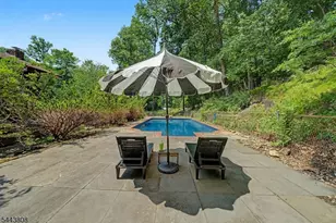 32 Cherryville Hollow Rd, Raritan Township, NJ 08822 - Photo 6