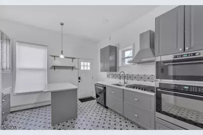 13 2nd Ave, Newark, NJ 07104 - Photo 6