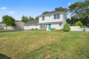 45 Leonard Terrace, Wayne, NJ 07470 - Photo 2