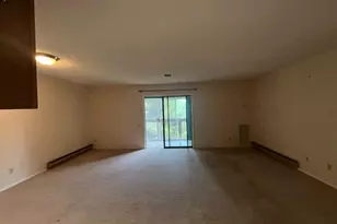 278 Crosse Dr, Monroe Township, NJ 08831 - Photo 2