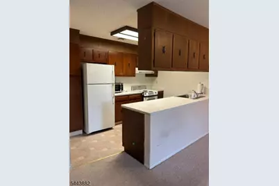 278 Crosse Dr #2H, Monroe Township, NJ 08831 - Photo 4