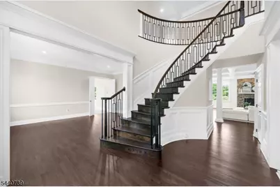 61 Perryville Rd, Union Township, NJ 08867 - Photo 4