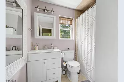 26 Mount Arlington Rd, Roxbury Township, NJ 07852 - Photo 20