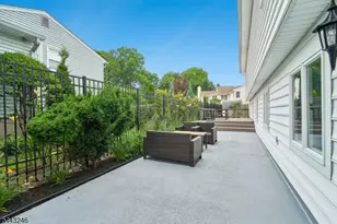 1 Archbridge Ln, Springfield, NJ 07081 - Photo 34