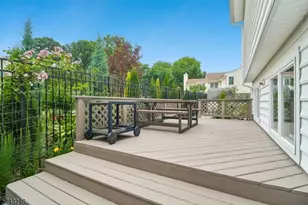 1 Archbridge Ln, Springfield, NJ 07081 - Photo 32