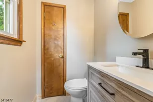 413 Barrymore St, Phillipsburg, NJ 08865 - Photo 16