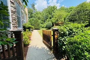 7 Dickerson Ct, Chester, NJ 07930 - Photo 4