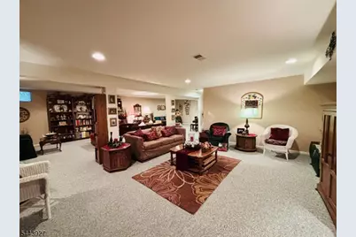 7 Dickerson Ct, Chester, NJ 07930 - Photo 20