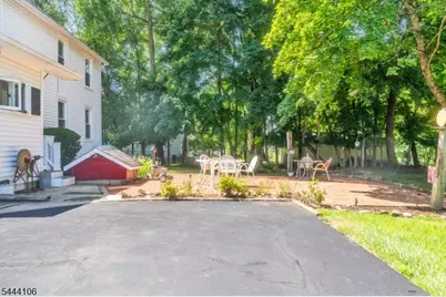 585 Meadow Rd, Bridgewater, NJ 08807 - Photo 14