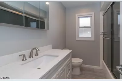 2089 Galloping Hill Rd #1, Union Township, NJ 07083 - Photo 12